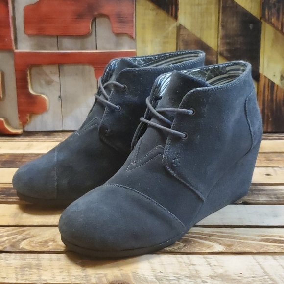 Toms Shoes - Toms Wedge Heeled Booties Gray Women's 10